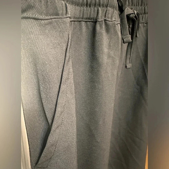 32 Degrees cool lightweight cinch waist short sleeve athleisure black dress - Picture 6 of 9